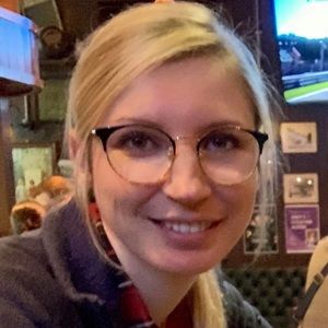 Meet your Posher, Elise